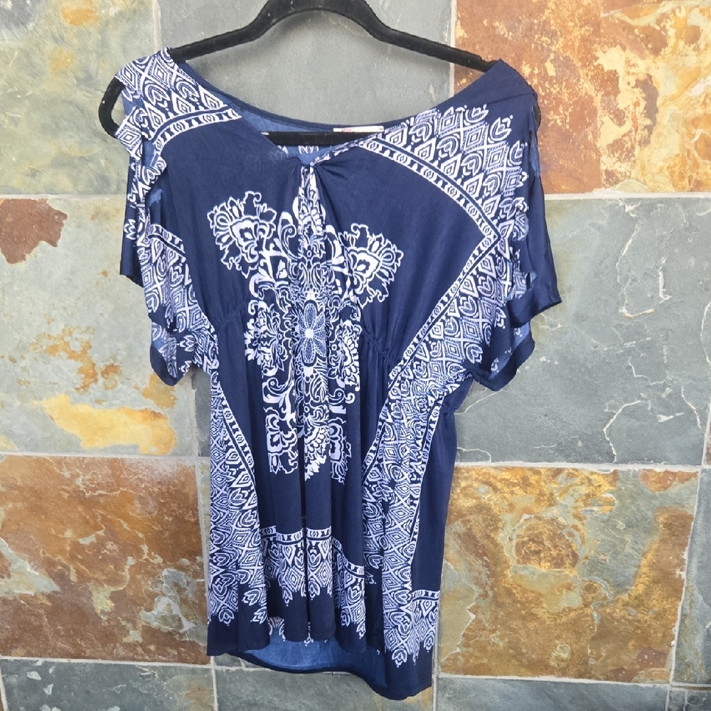 Julie's Closet Navy and White Patterned Blouse